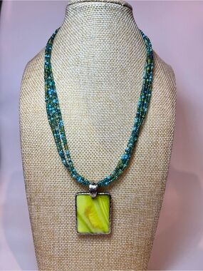 Peyote Bird .925 stamped glass seed beads marbled lime green shell pendant
